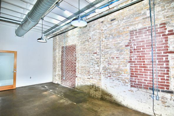 1101 E 6th St, Austin, TX 78702